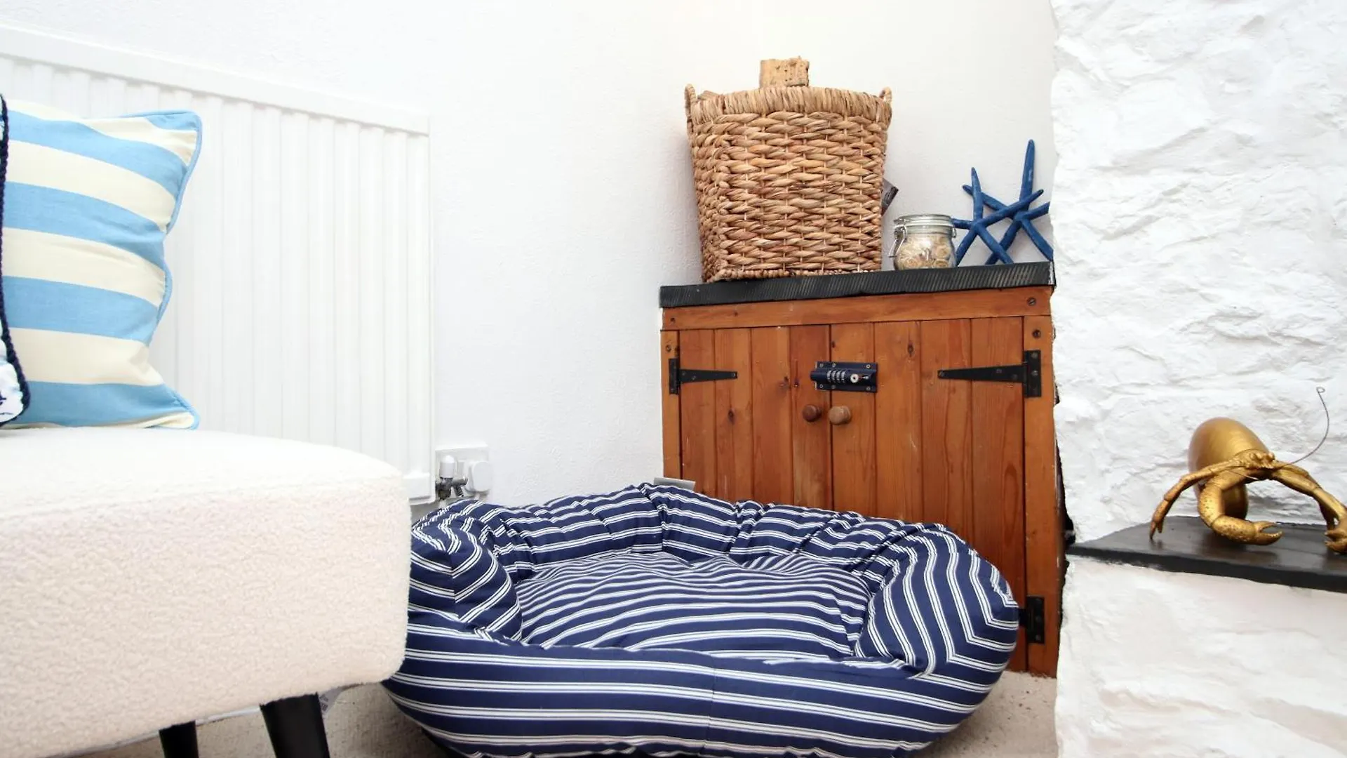 Little Gem In The Mumbles! Fishermans Cottage With Log Burner, Dog Friendly And Welcome Breakfast Hamper!