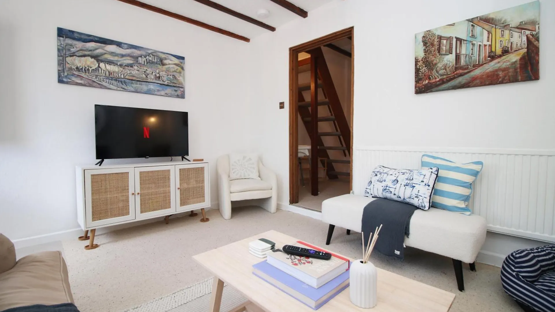 Little Gem In The Mumbles! Fishermans Cottage With Log Burner, Dog Friendly And Welcome Breakfast Hamper! United Kingdom