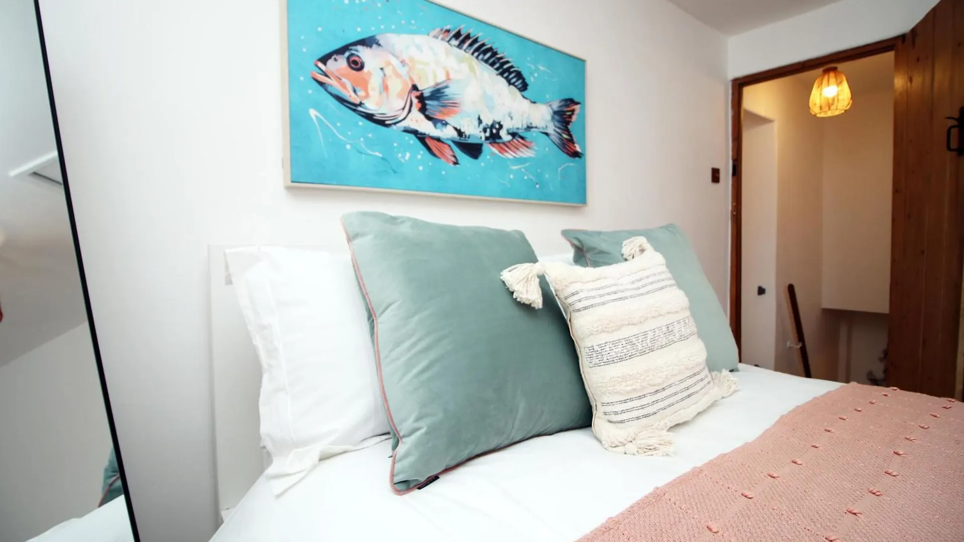 Holiday home Little Gem In The Mumbles! Fishermans Cottage With Log Burner, Dog Friendly And Welcome Breakfast Hamper!